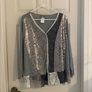 Women’s Blouse